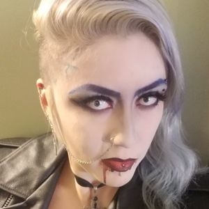 Meet your Posher, Raquel